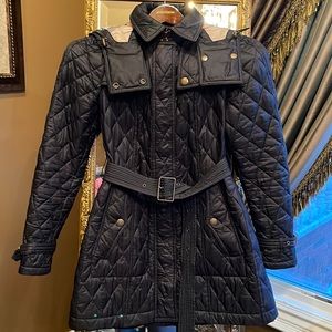 Burberry Black Finsbridge Belted Quilted
Check Jacket Small Coat